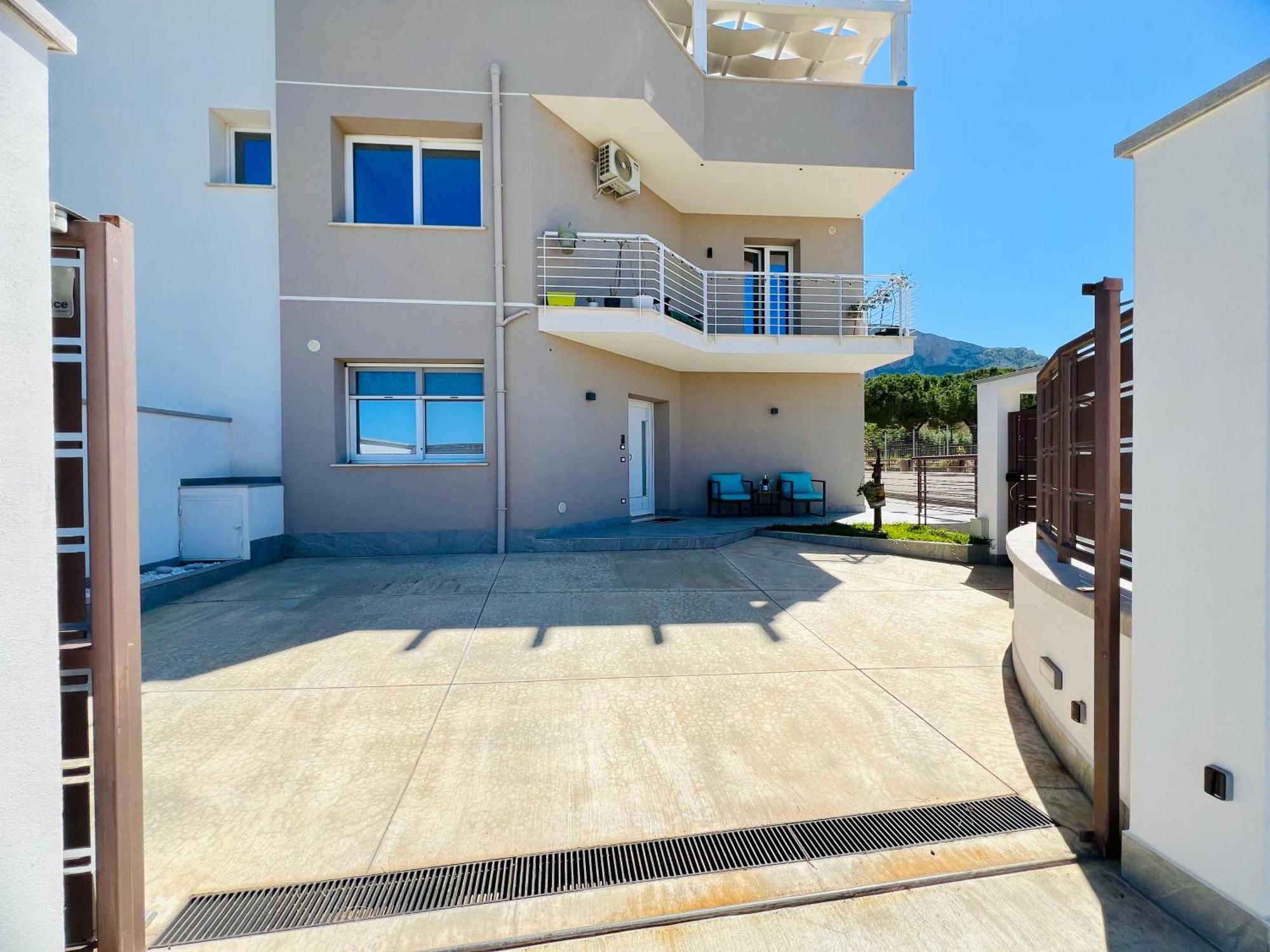 Holiday home Meravigghia Terrasini